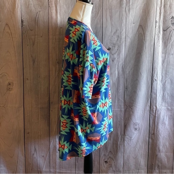 LULAROE Irma Top, Medium - Picture 2 of 6